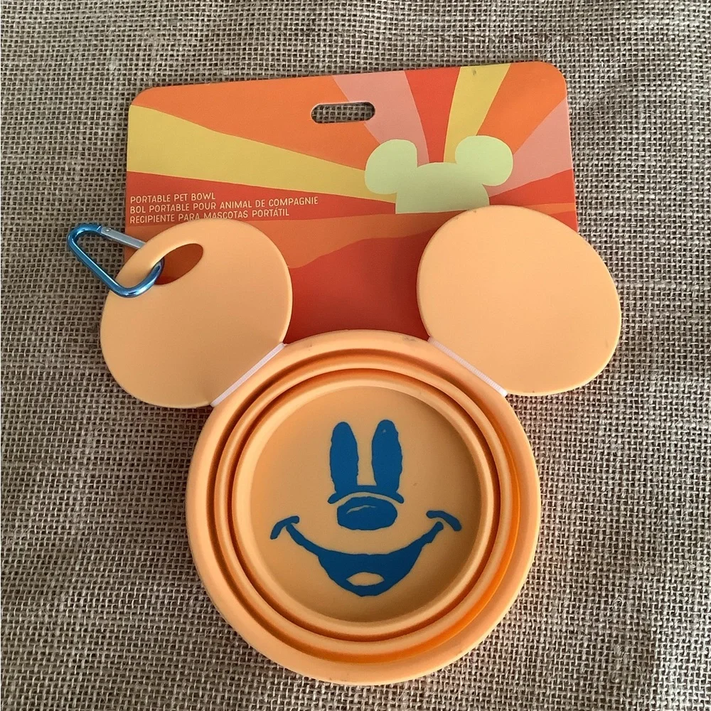 Disney ~ Portable Pet Bowl